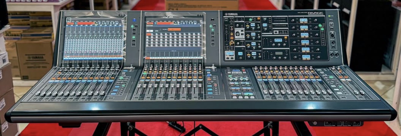 Yamaha Rivage PM7 digital mixing console for sale